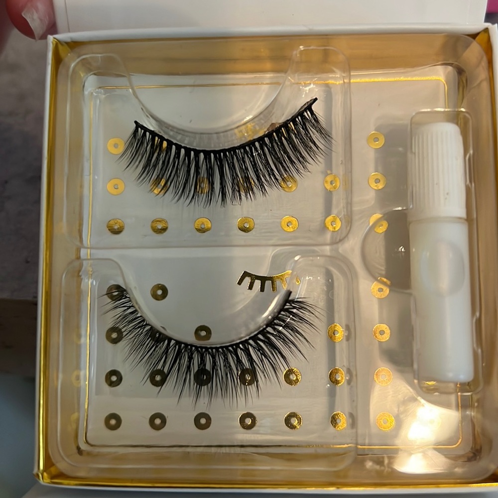 Battington Eyelashes
